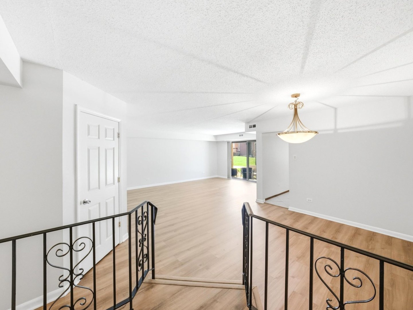 1402 WOODHOLLOW Drive #1A, Flossmoor, IL 60422