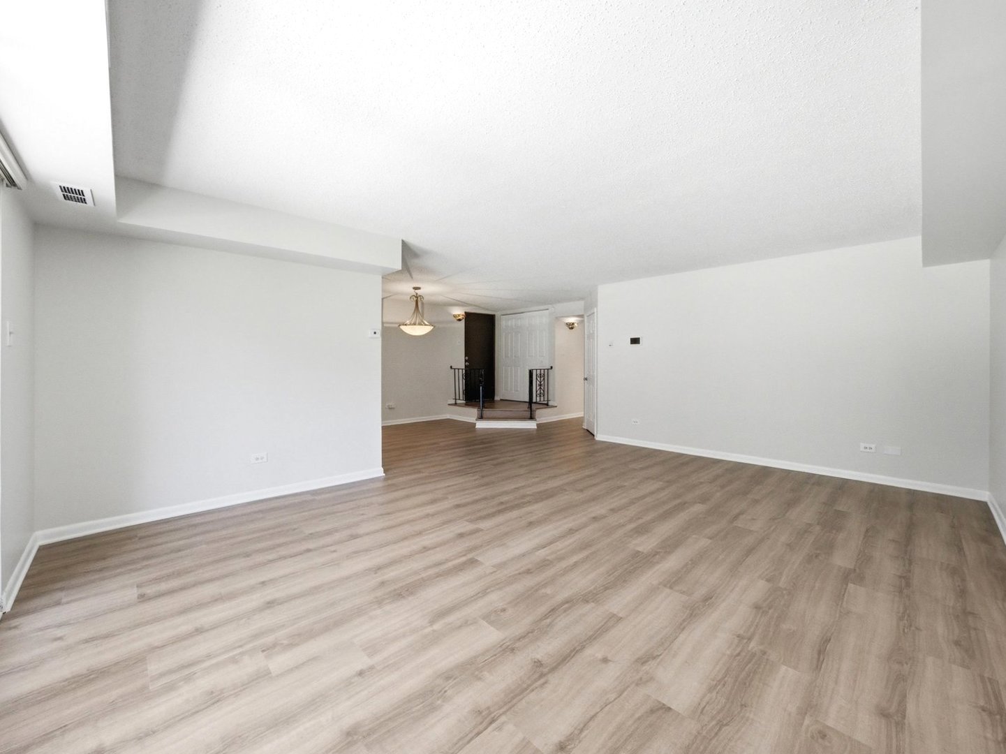 1402 WOODHOLLOW Drive #1A, Flossmoor, IL 60422