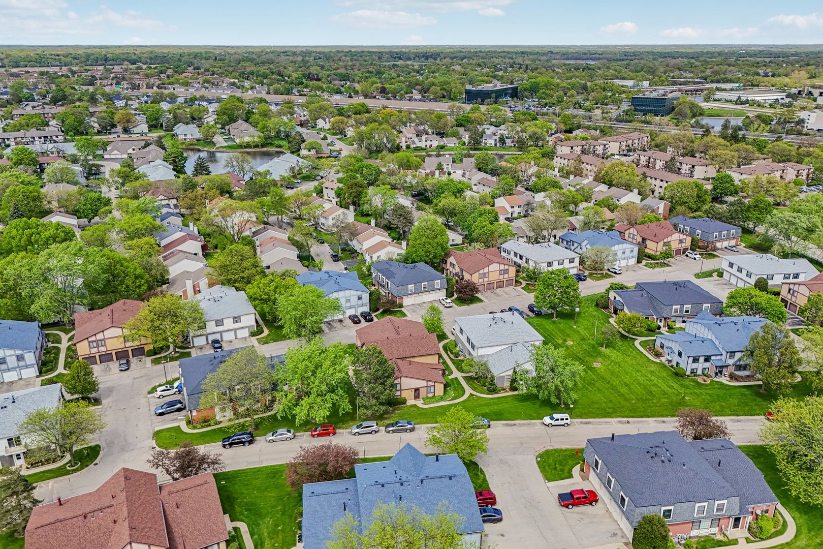 1308 Inverrary Lane #16D, Palatine, IL 60074