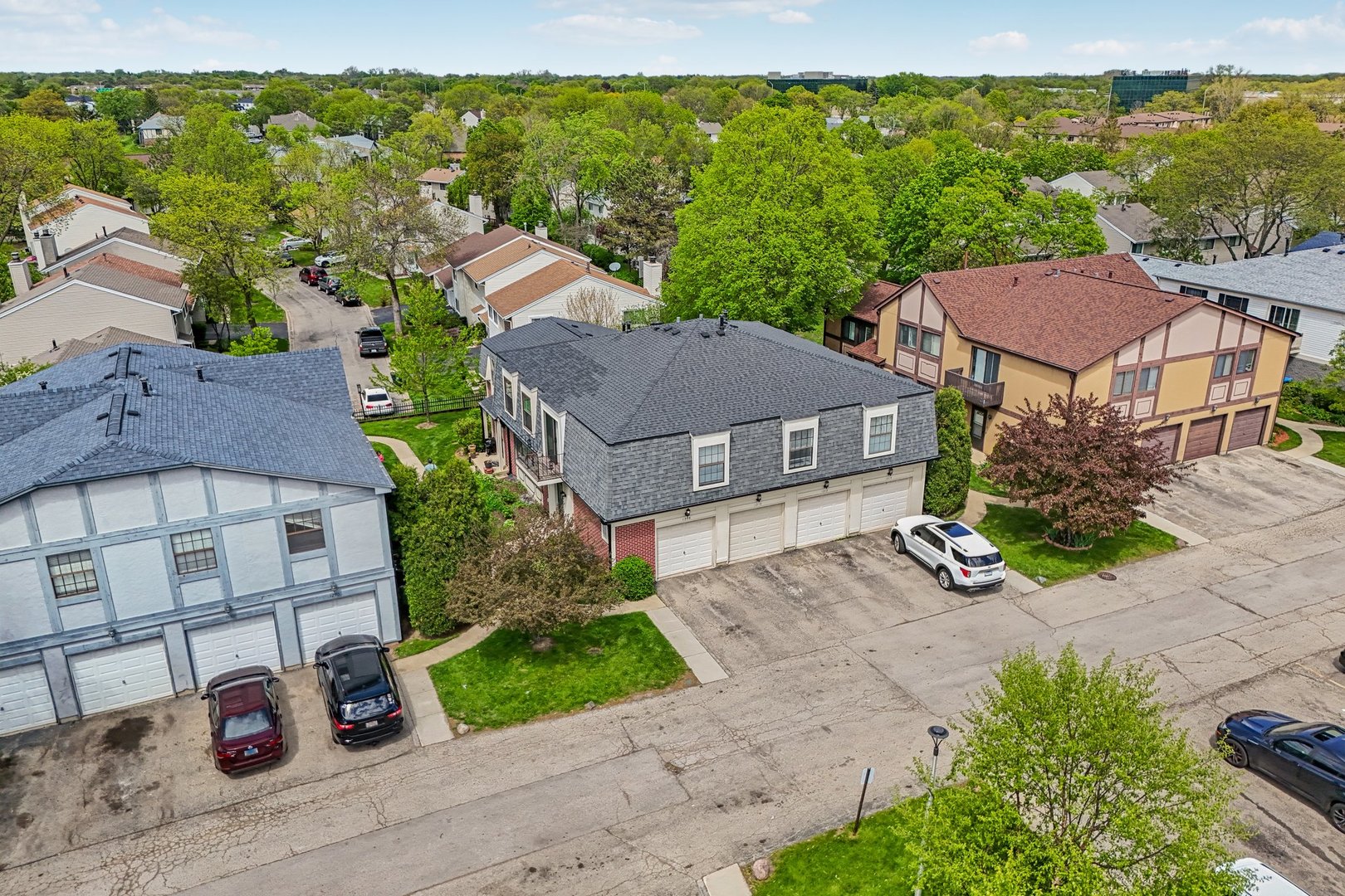 1308 Inverrary Lane #16D, Palatine, IL 60074