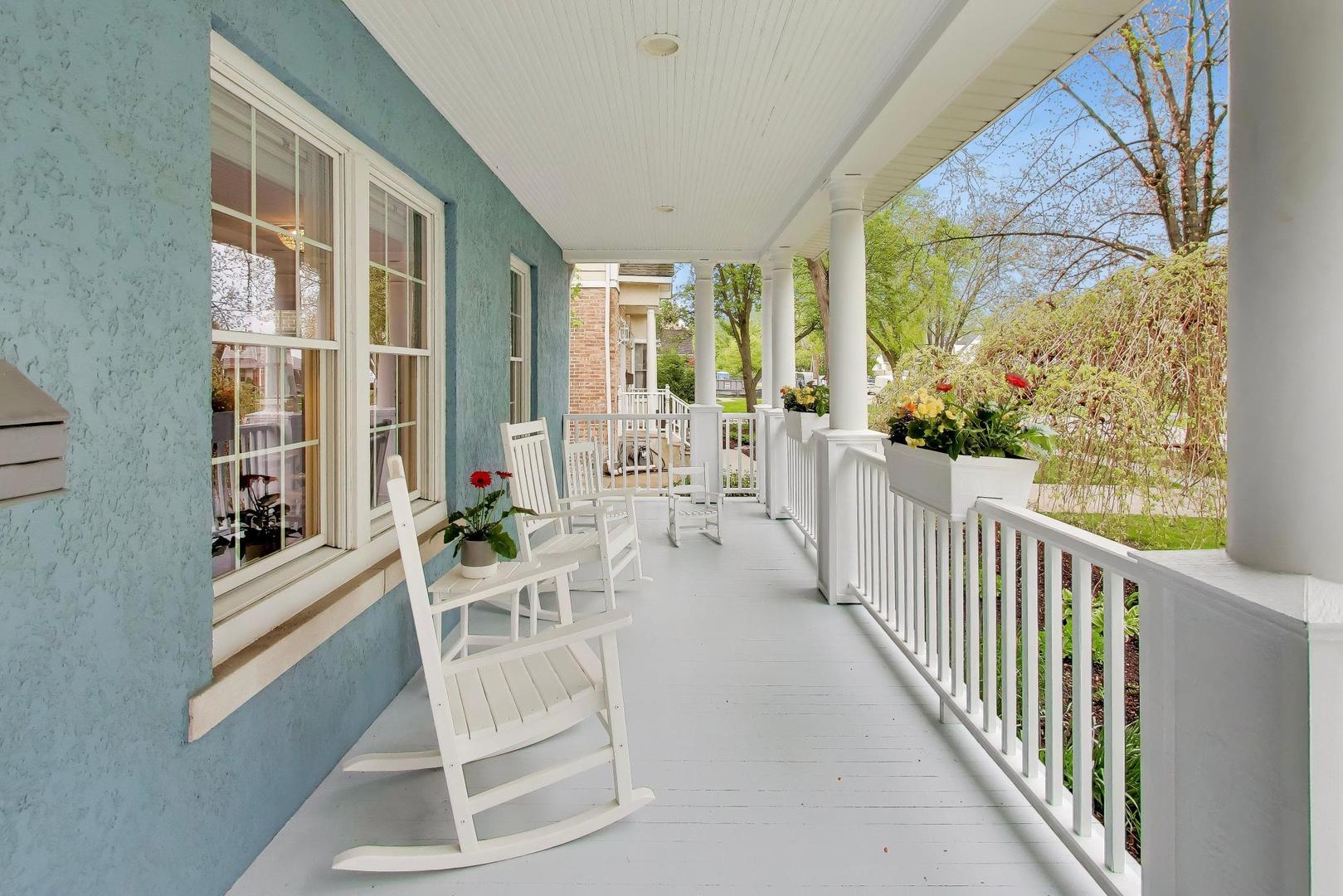 4413 Harvey Avenue, Western Springs, IL 60558