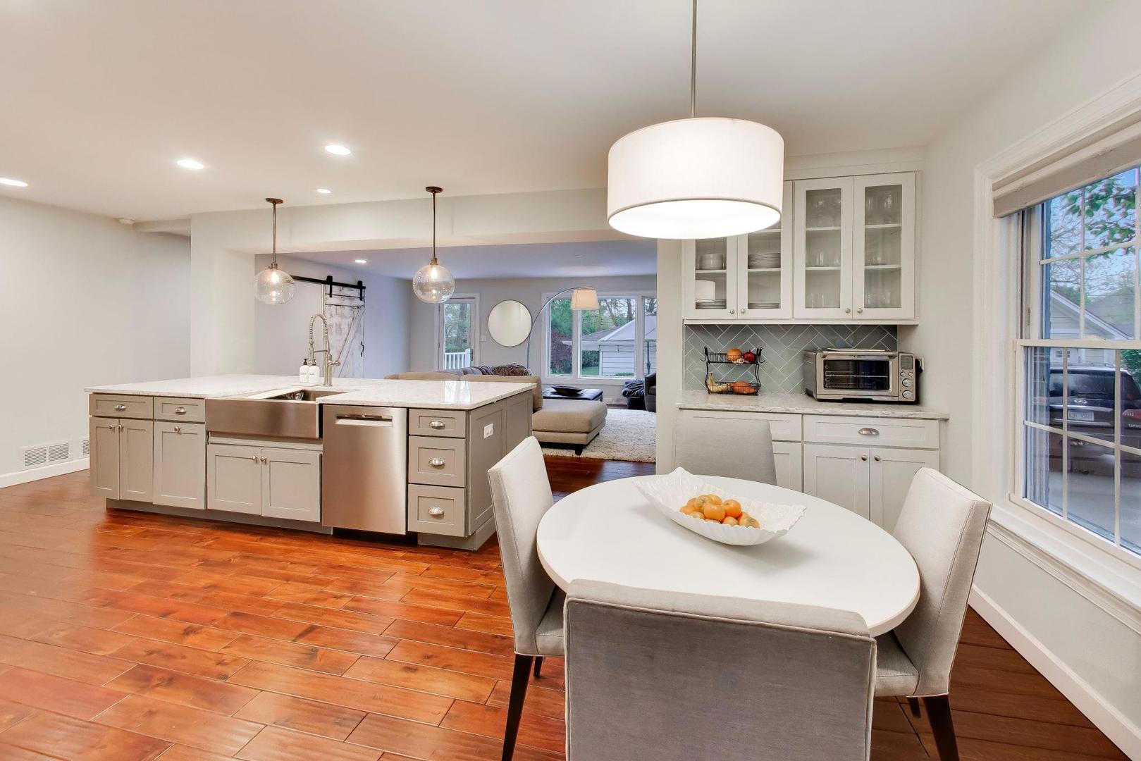 4413 Harvey Avenue, Western Springs, IL 60558