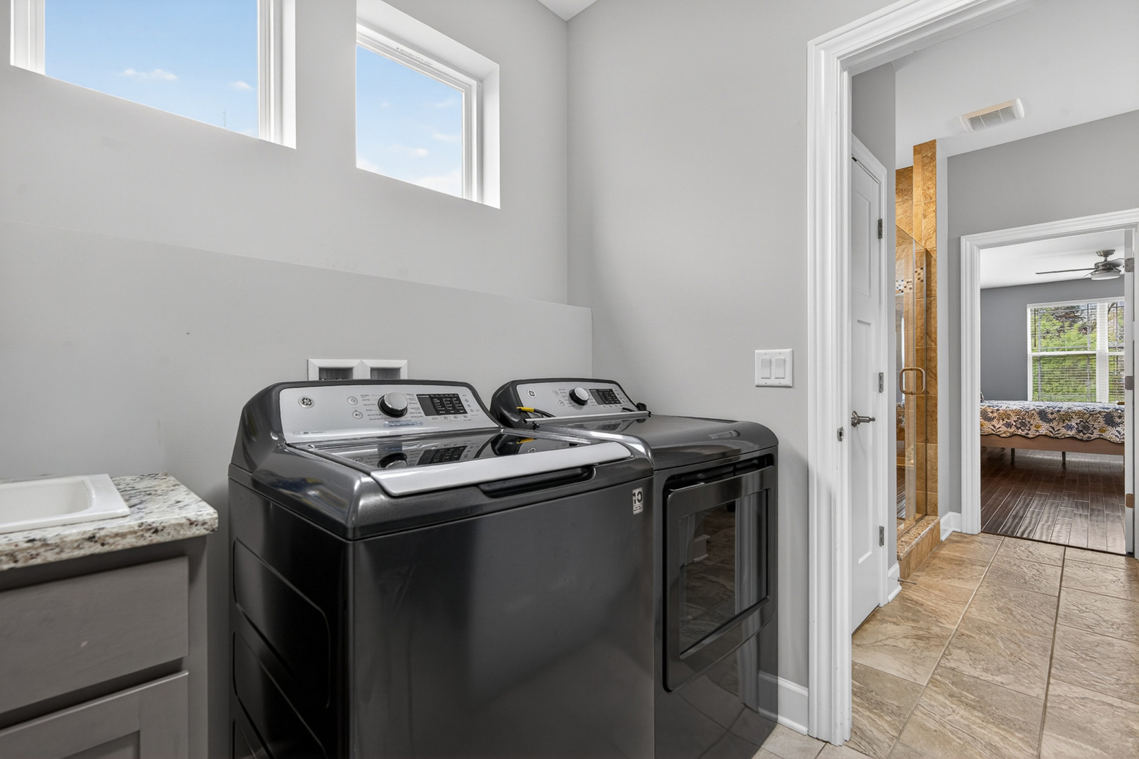 777 W Fairway Drive, Addison, IL 60101