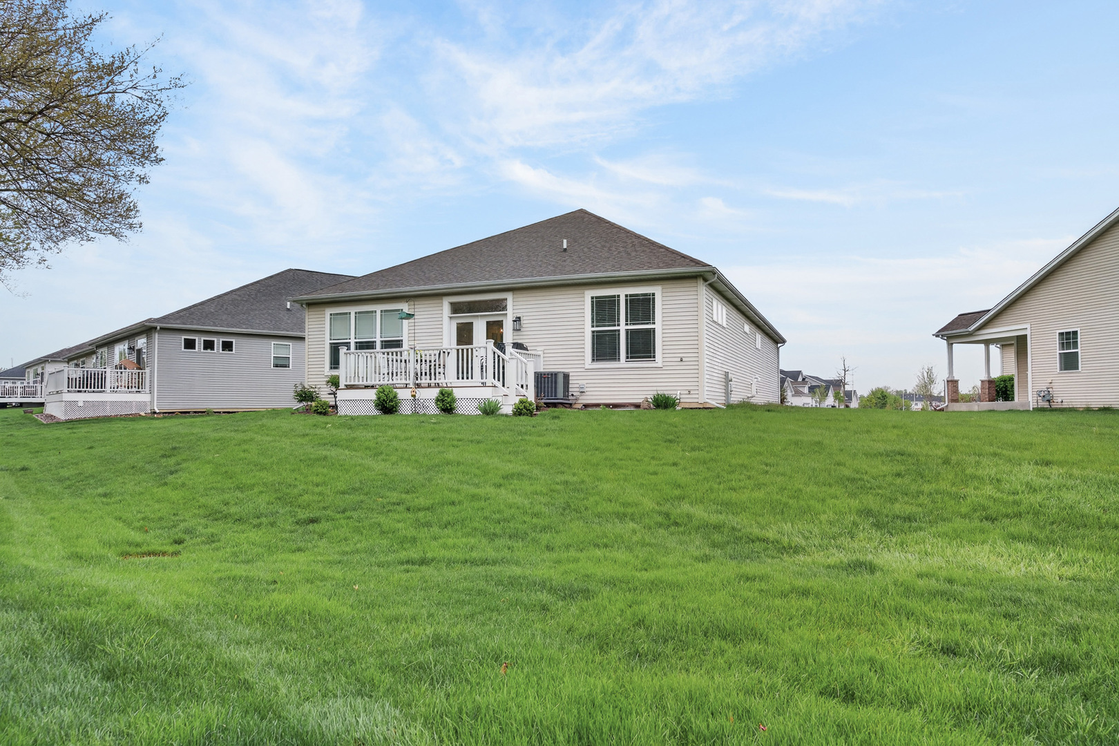 777 W Fairway Drive, Addison, IL 60101