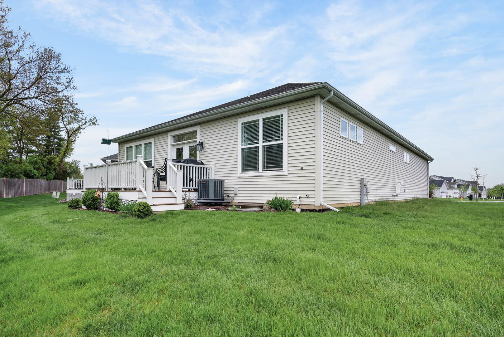 777 W Fairway Drive, Addison, IL 60101