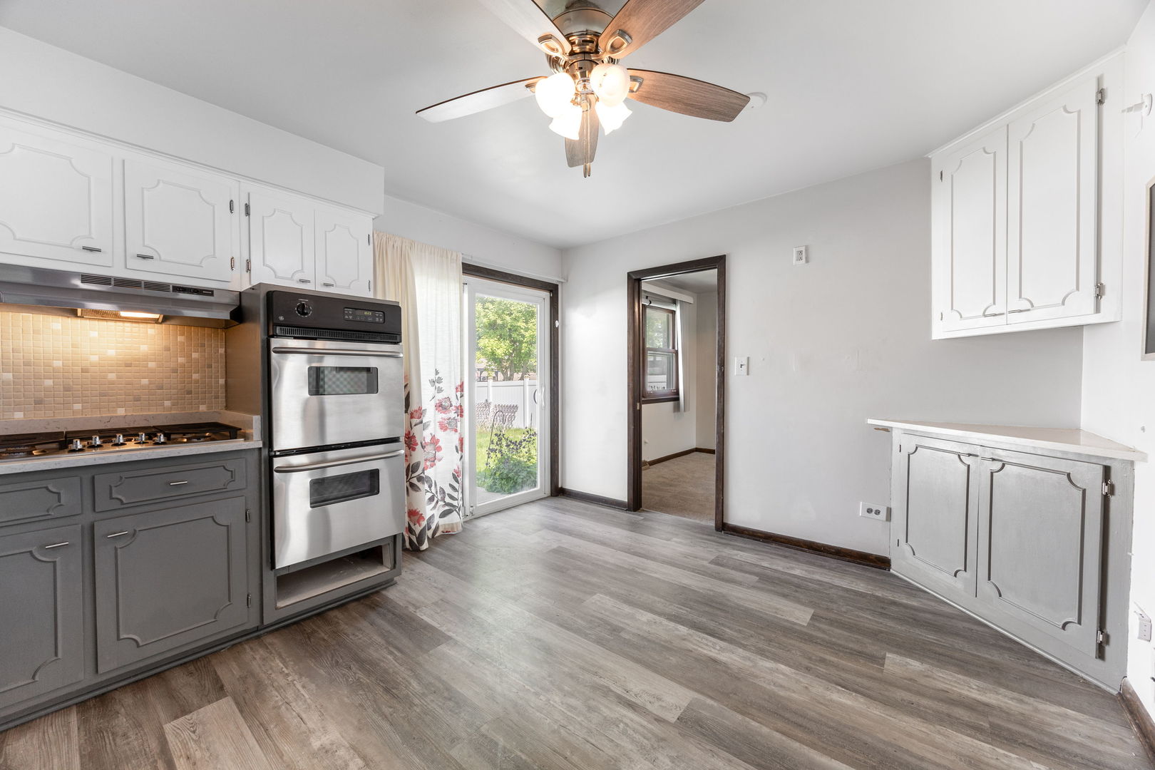 9S172 Cumnor Road, Downers Grove, IL 60516