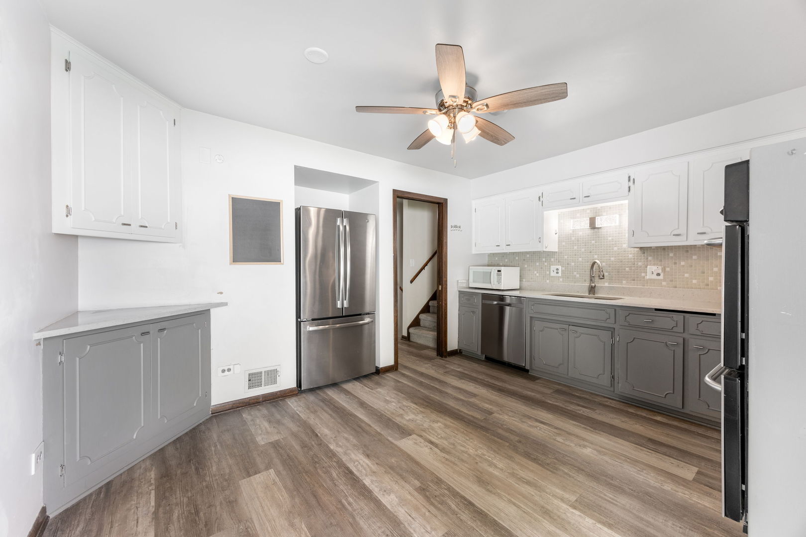 9S172 Cumnor Road, Downers Grove, IL 60516