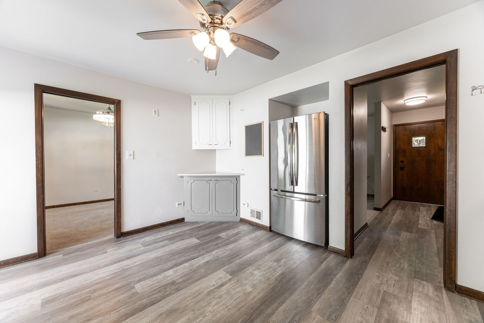9S172 Cumnor Road, Downers Grove, IL 60516