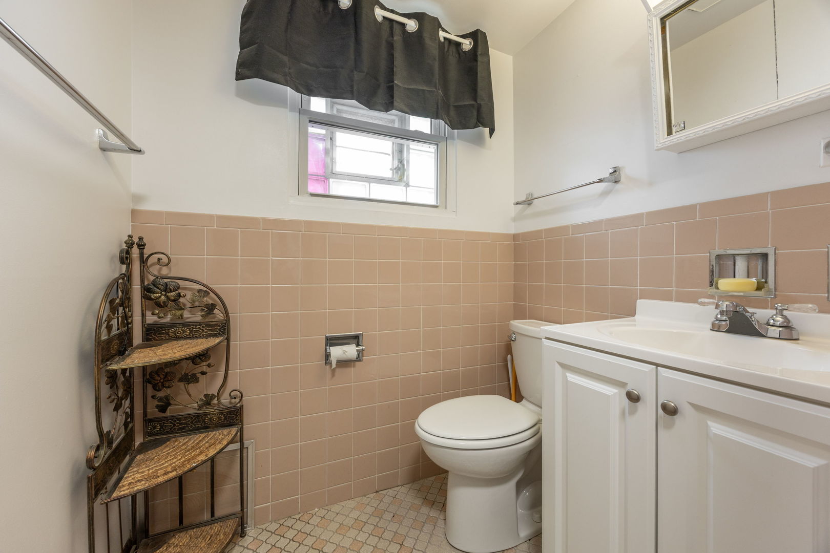 9S172 Cumnor Road, Downers Grove, IL 60516