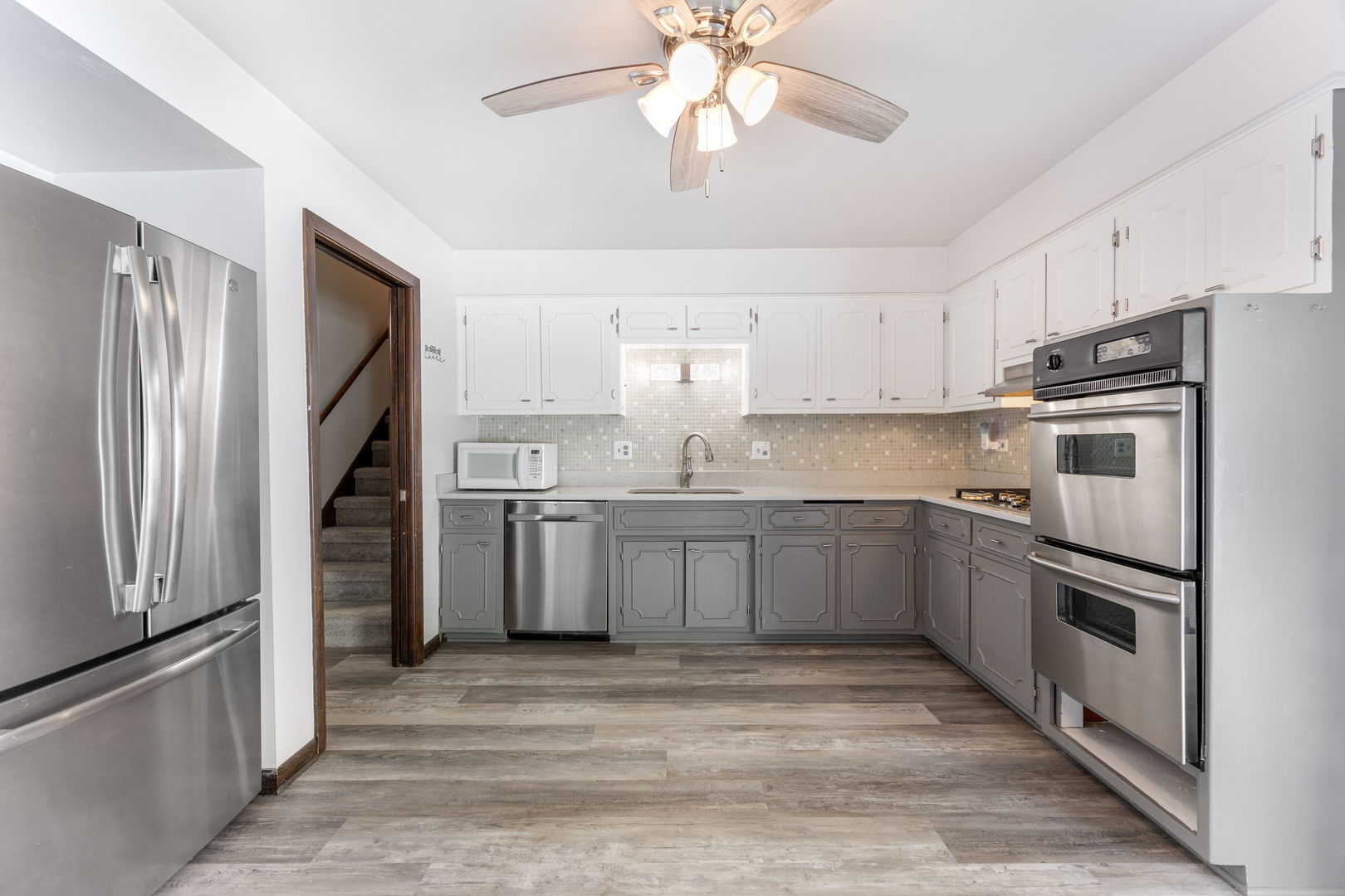 9S172 Cumnor Road, Downers Grove, IL 60516
