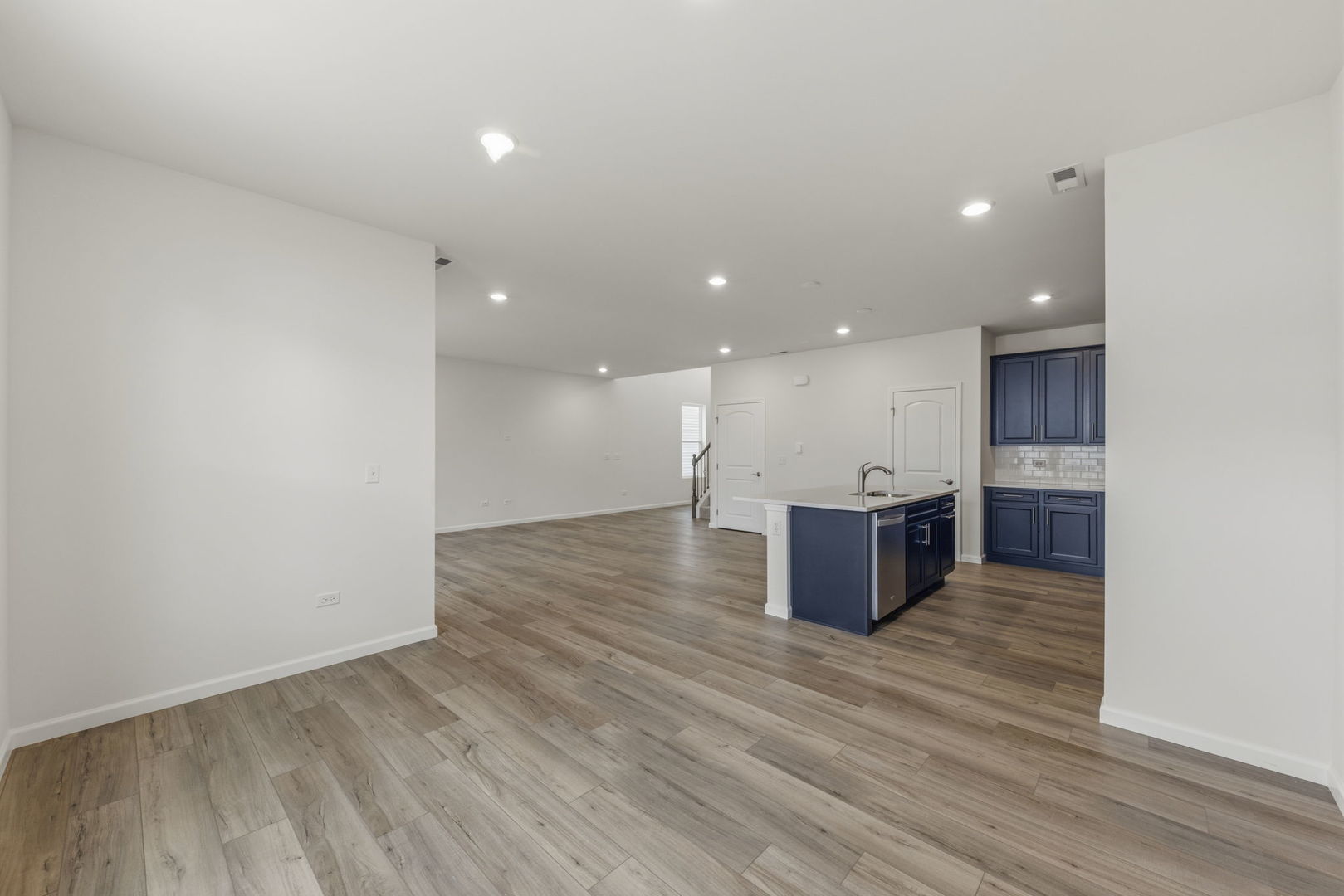 2680 Lawlor Lane, Naperville, IL 60564