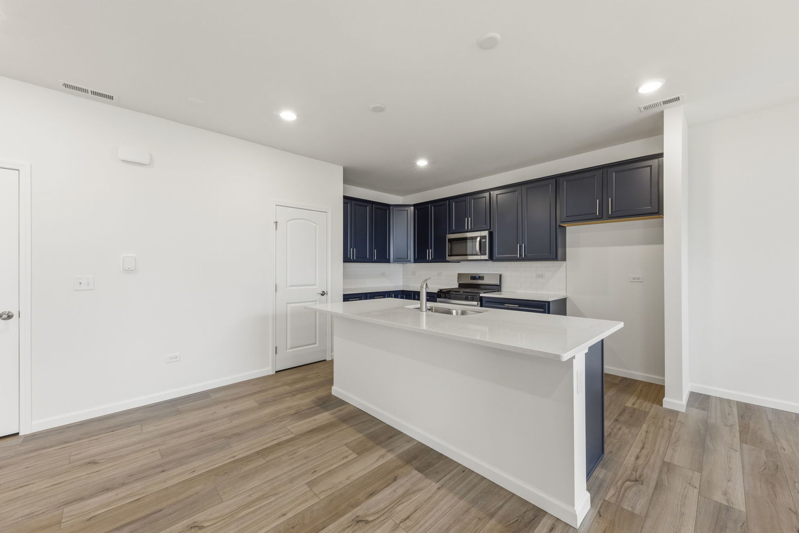 2680 Lawlor Lane, Naperville, IL 60564