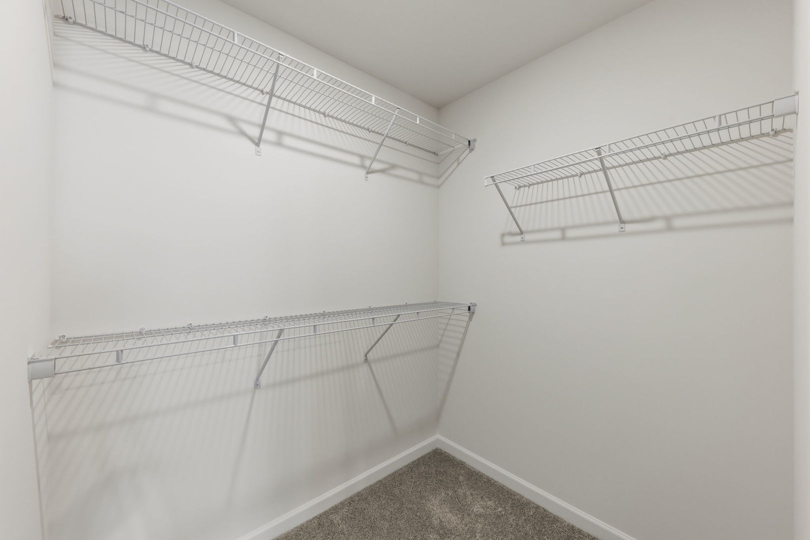 2680 Lawlor Lane, Naperville, IL 60564