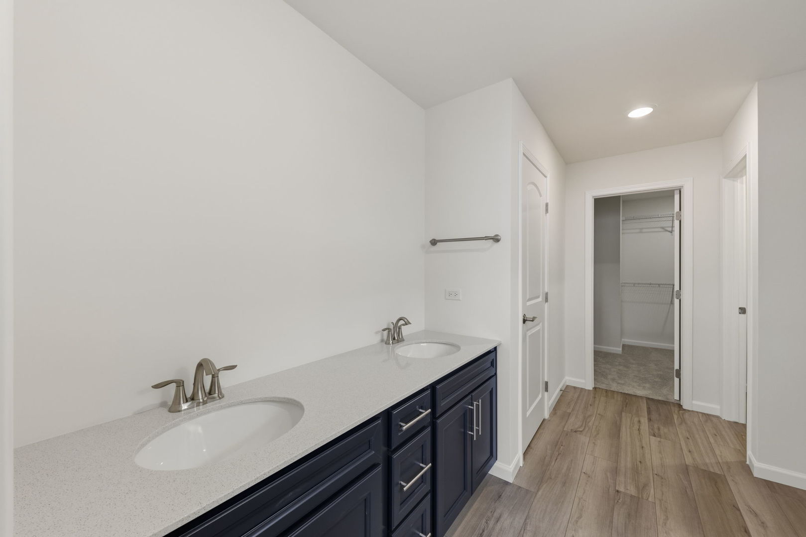 2680 Lawlor Lane, Naperville, IL 60564