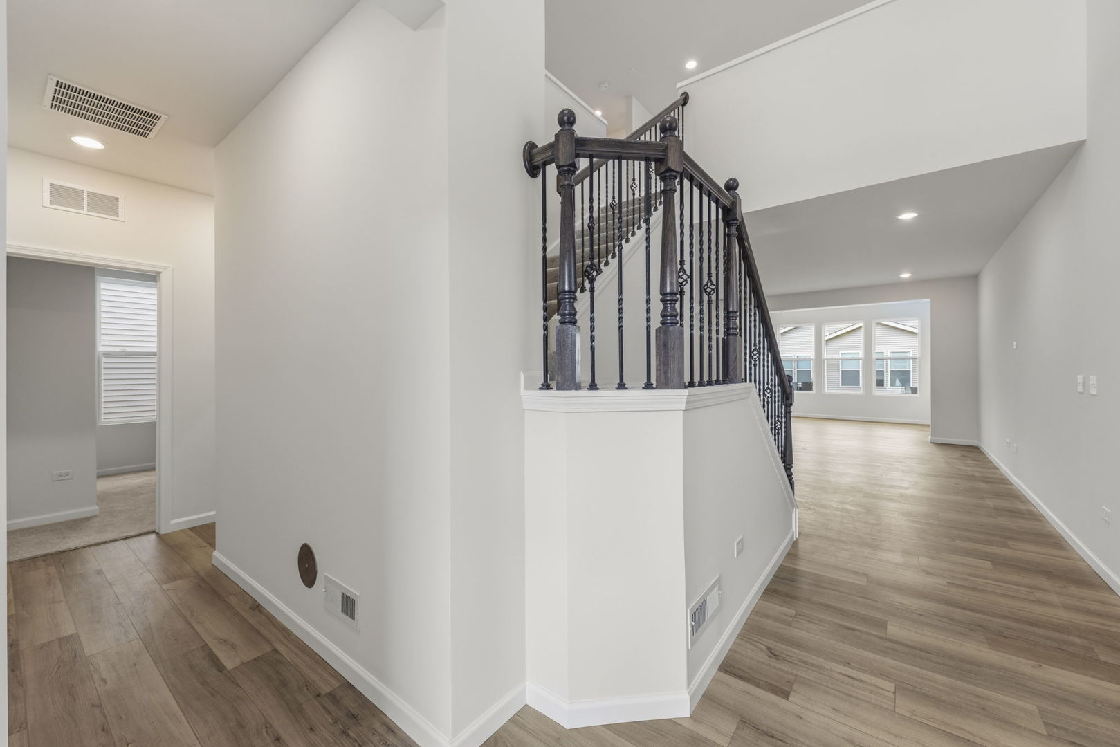 2680 Lawlor Lane, Naperville, IL 60564