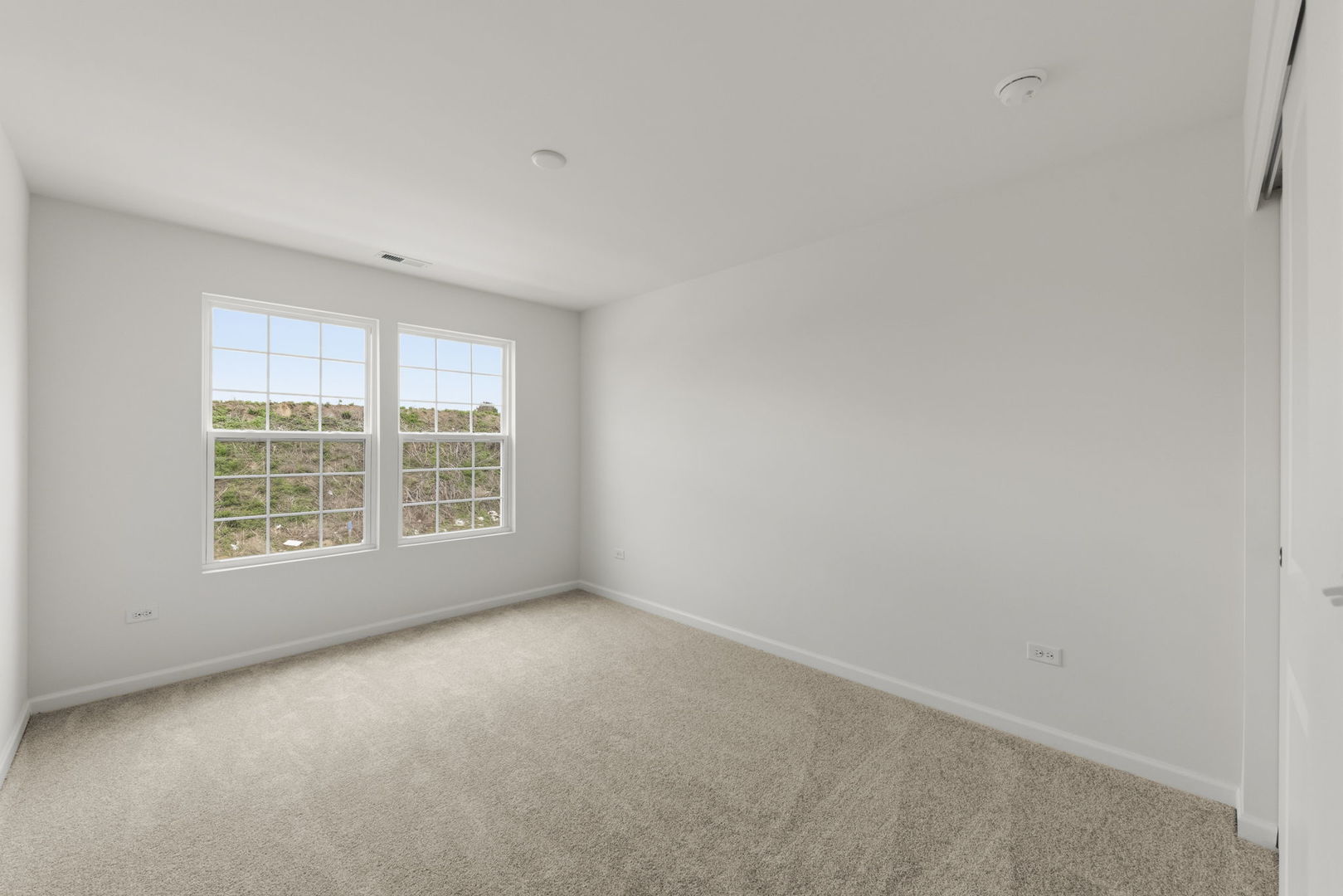 2680 Lawlor Lane, Naperville, IL 60564