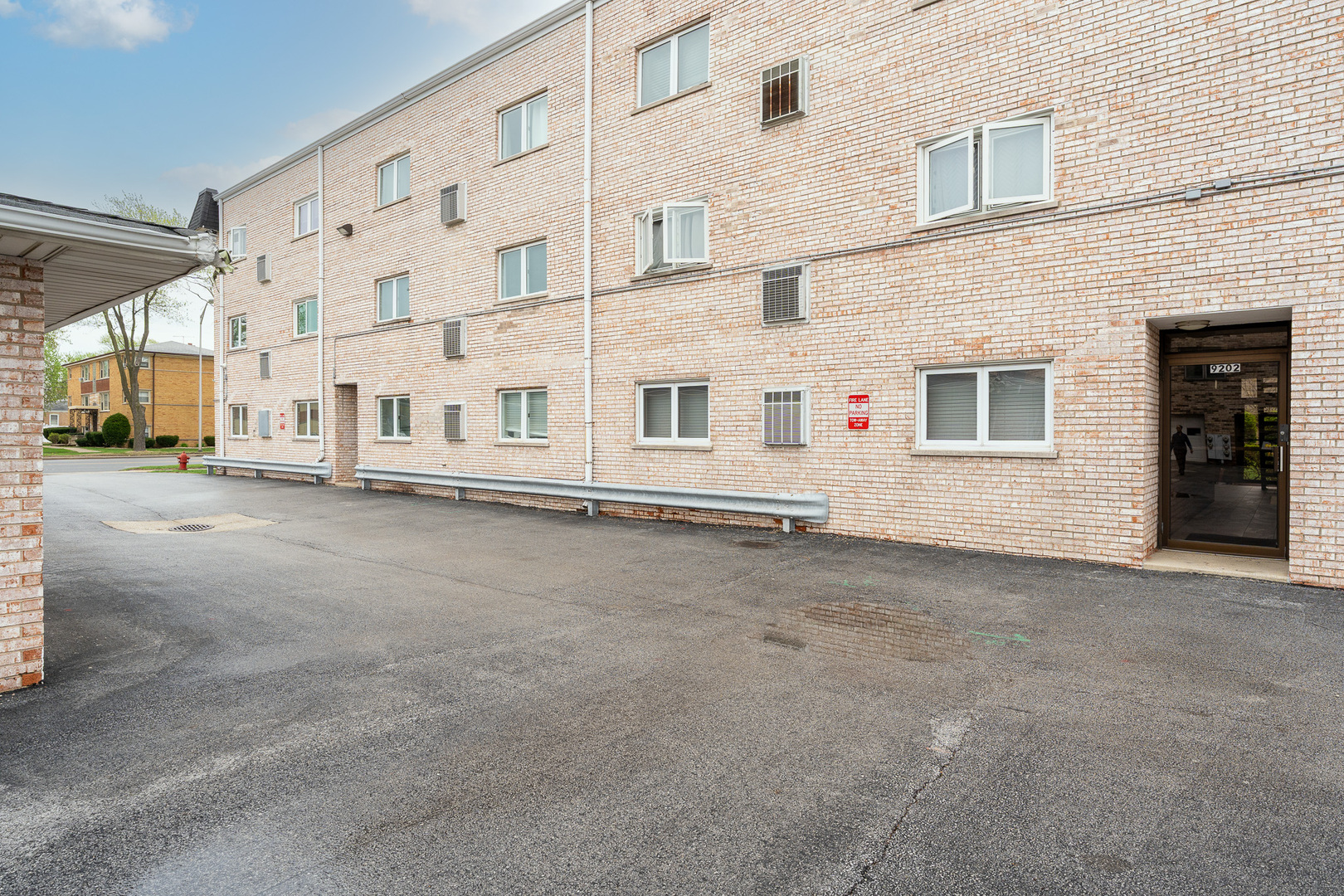 9202 S Pulaski Road #1E, Oak Lawn, IL 60453