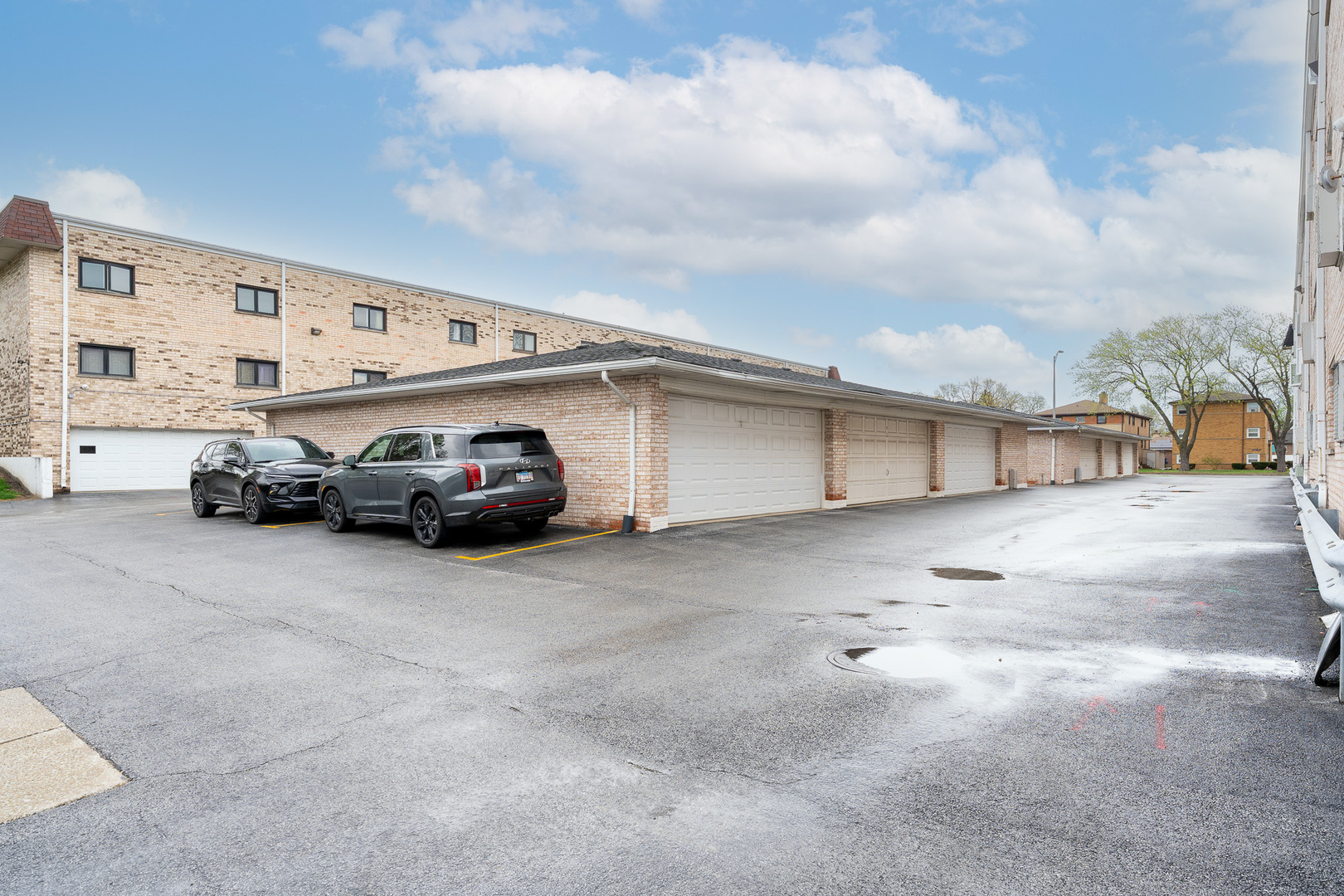 9202 S Pulaski Road #1E, Oak Lawn, IL 60453