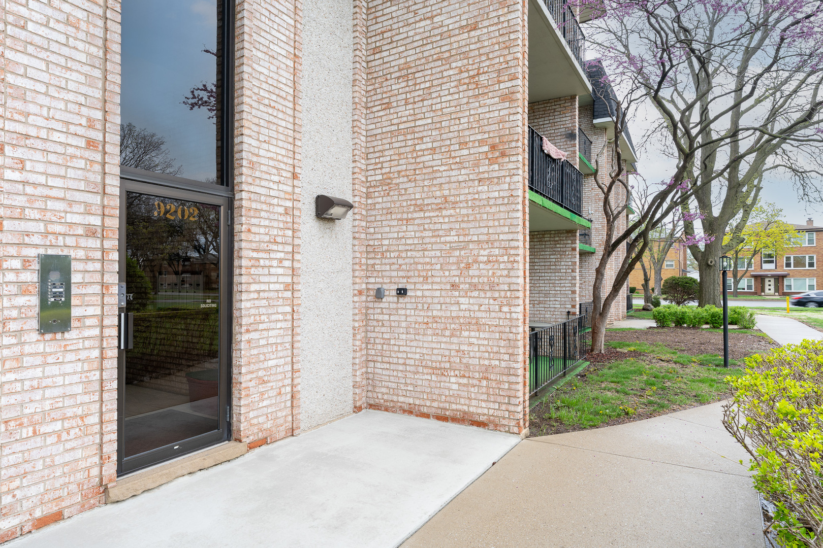 9202 S Pulaski Road #1E, Oak Lawn, IL 60453