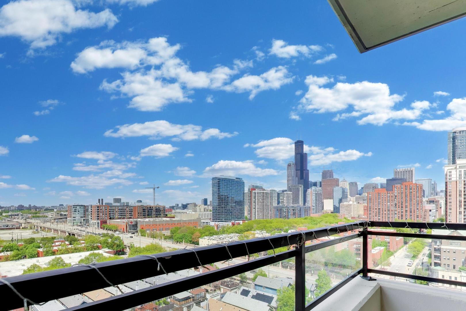 1255 S State Street #1302, Chicago, IL 60605