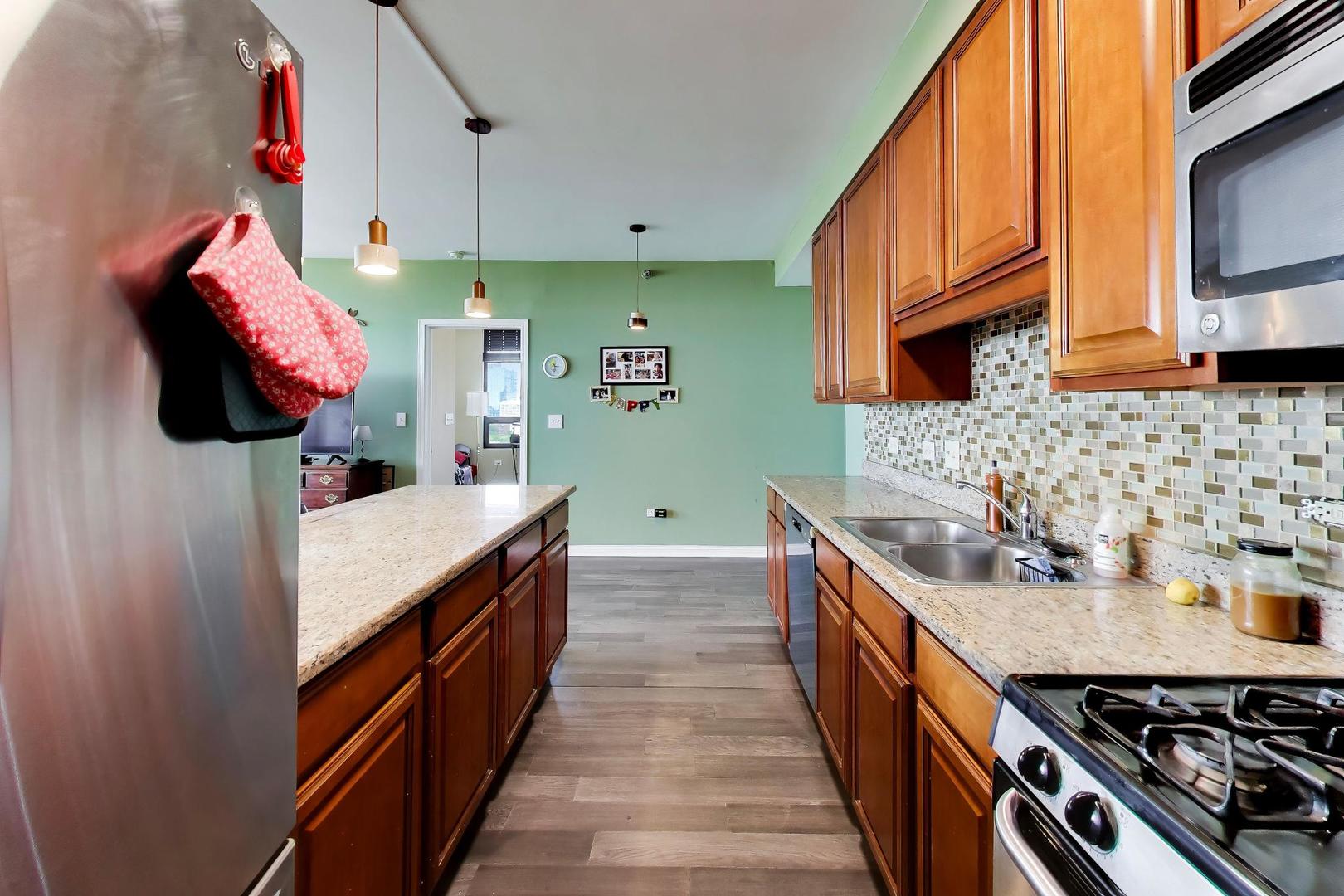 1255 S State Street #1302, Chicago, IL 60605