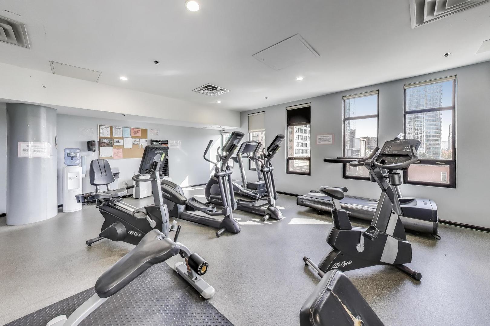 1255 S State Street #1302, Chicago, IL 60605