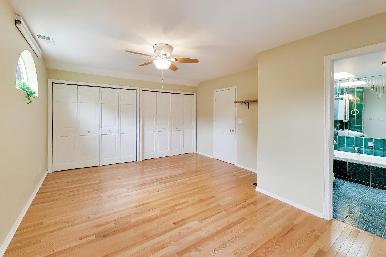 171 E Cayuga Avenue, Elmhurst, IL 60126
