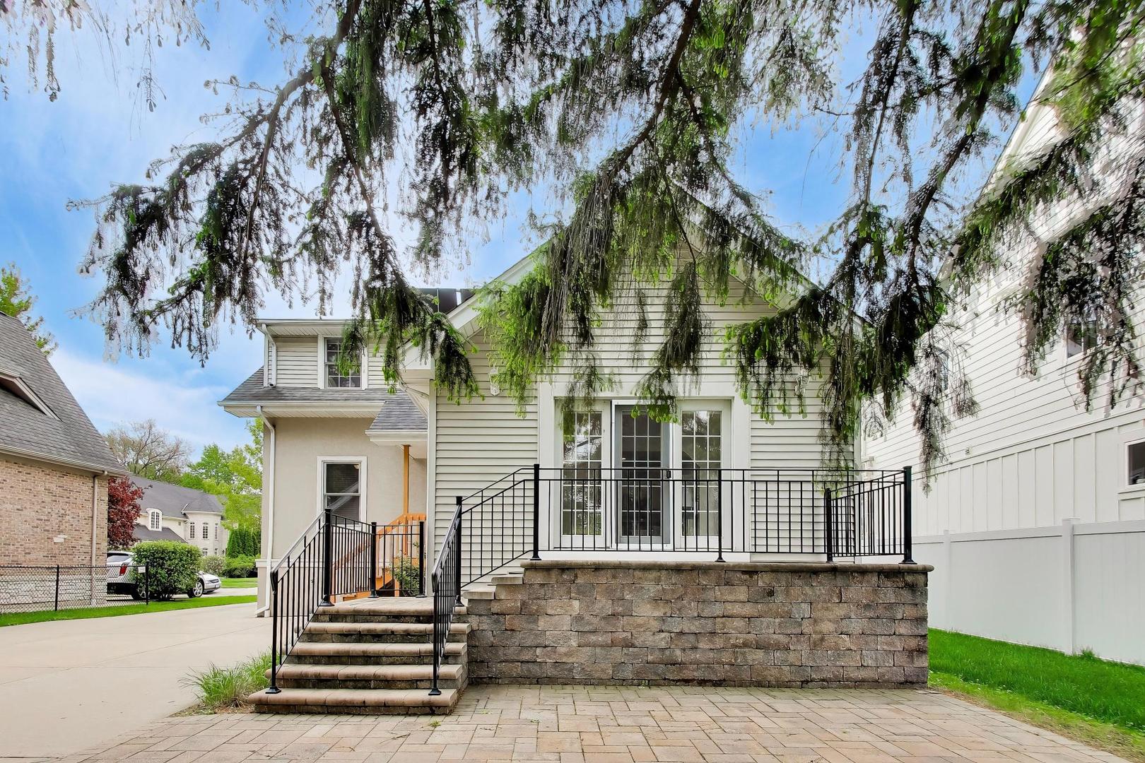 171 E Cayuga Avenue, Elmhurst, IL 60126