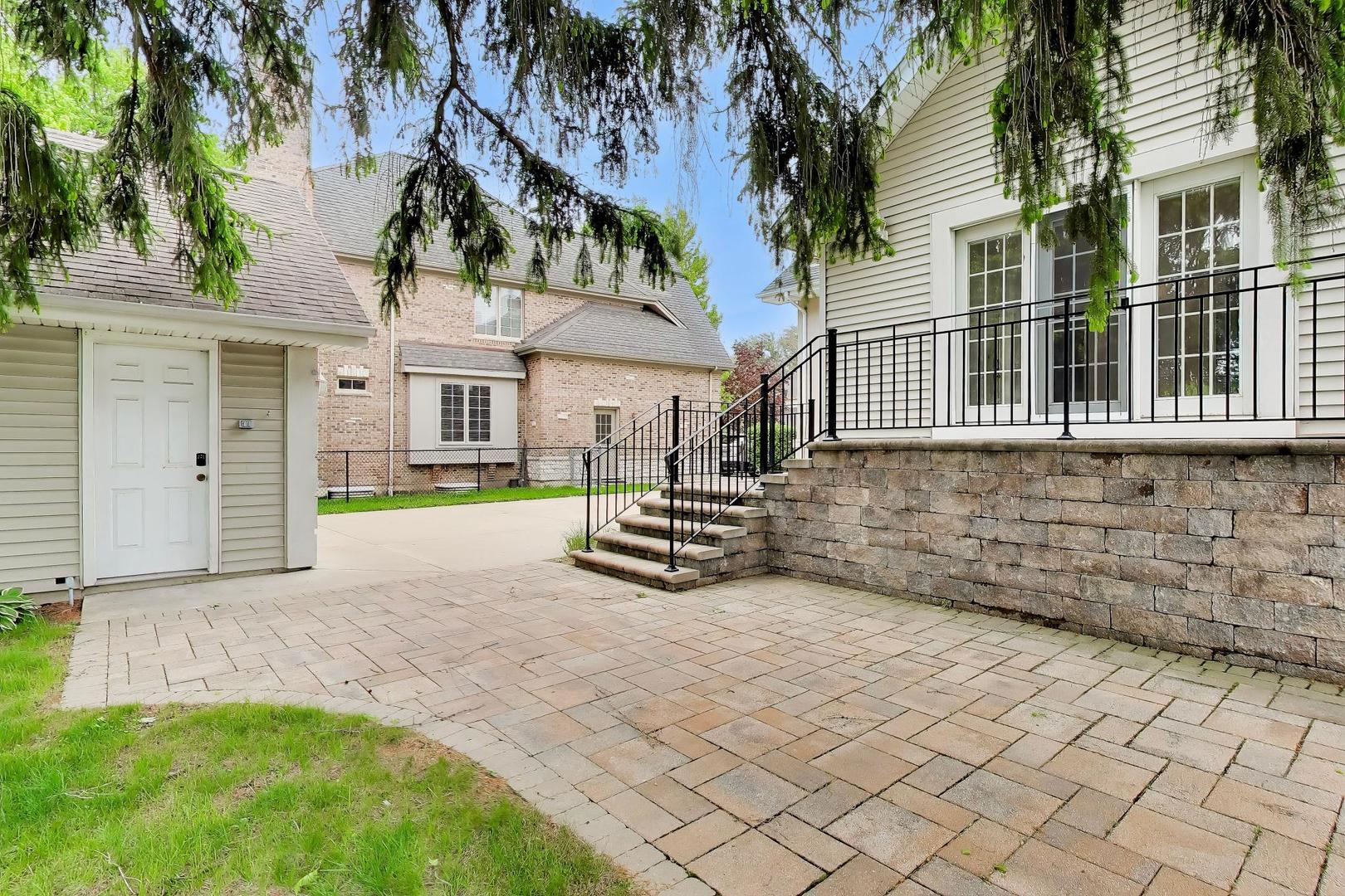 171 E Cayuga Avenue, Elmhurst, IL 60126