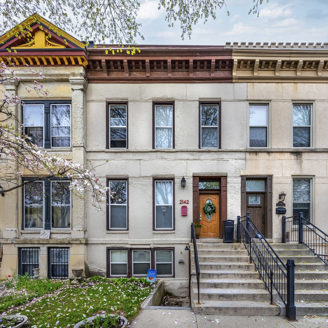 2142 W Bowler Street, Chicago, IL 60612