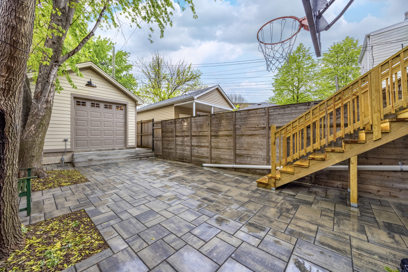 2142 W Bowler Street, Chicago, IL 60612