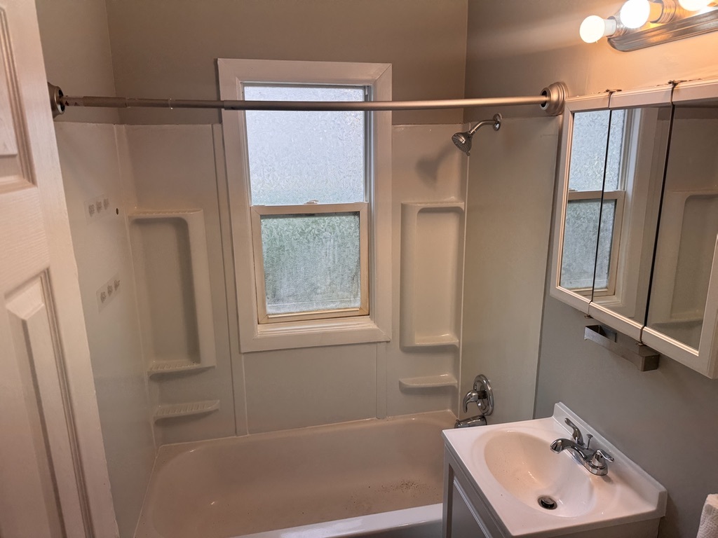 7506 Algonquin Road, Wonder Lake, IL 60097