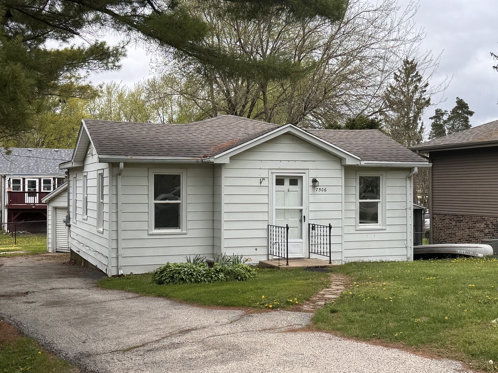 7506 Algonquin Road, Wonder Lake, IL 60097