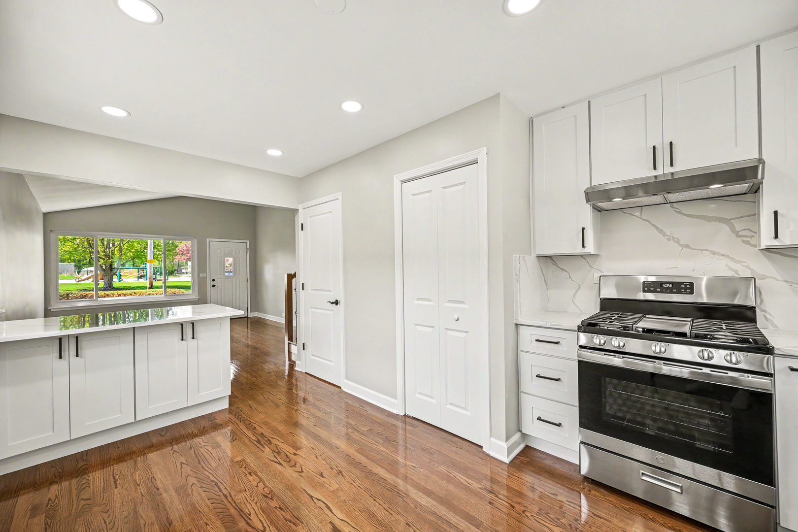 507 N Kenilworth Avenue, Glen Ellyn, IL 60137