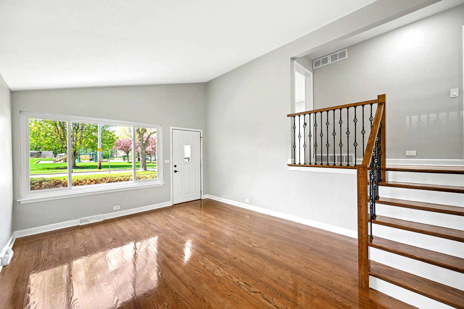 507 N Kenilworth Avenue, Glen Ellyn, IL 60137