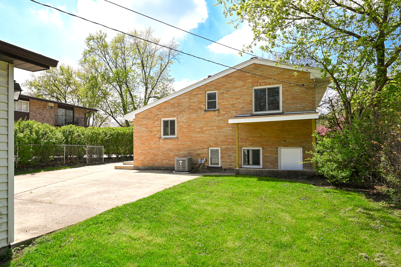 507 N Kenilworth Avenue, Glen Ellyn, IL 60137