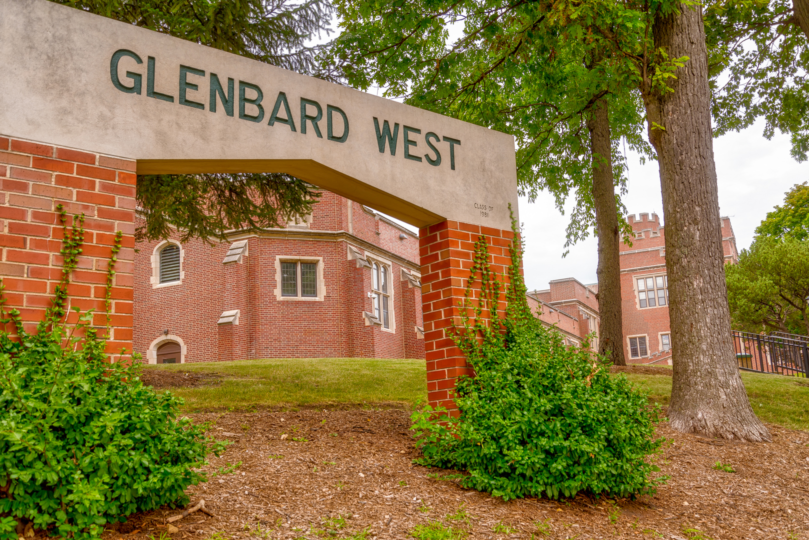 507 N Kenilworth Avenue, Glen Ellyn, IL 60137