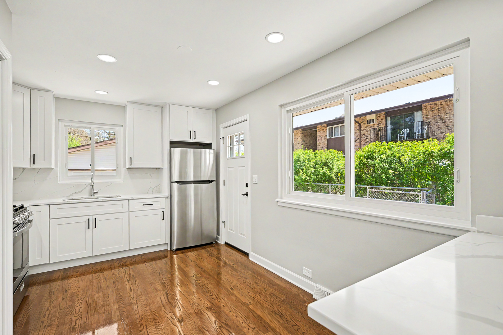 507 N Kenilworth Avenue, Glen Ellyn, IL 60137