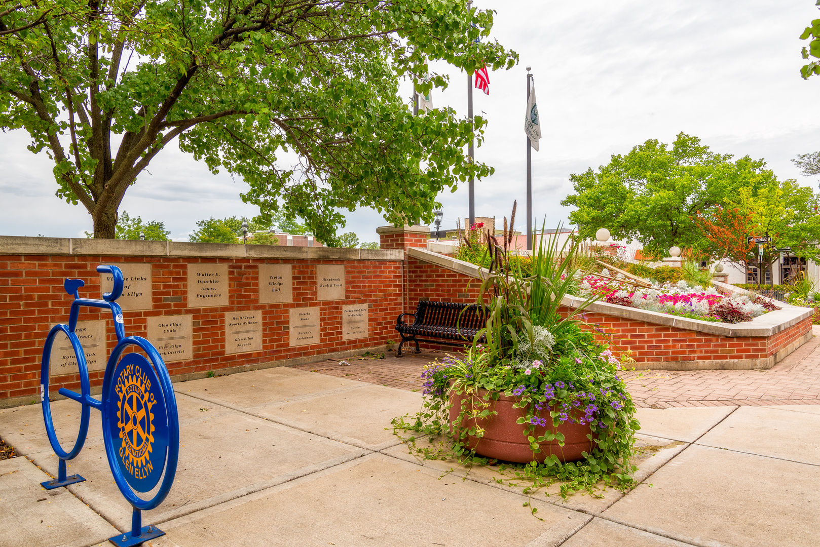 507 N Kenilworth Avenue, Glen Ellyn, IL 60137