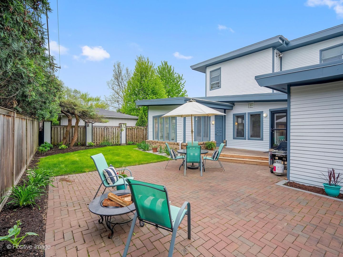 4557 Woodland Avenue, Western Springs, IL 60558