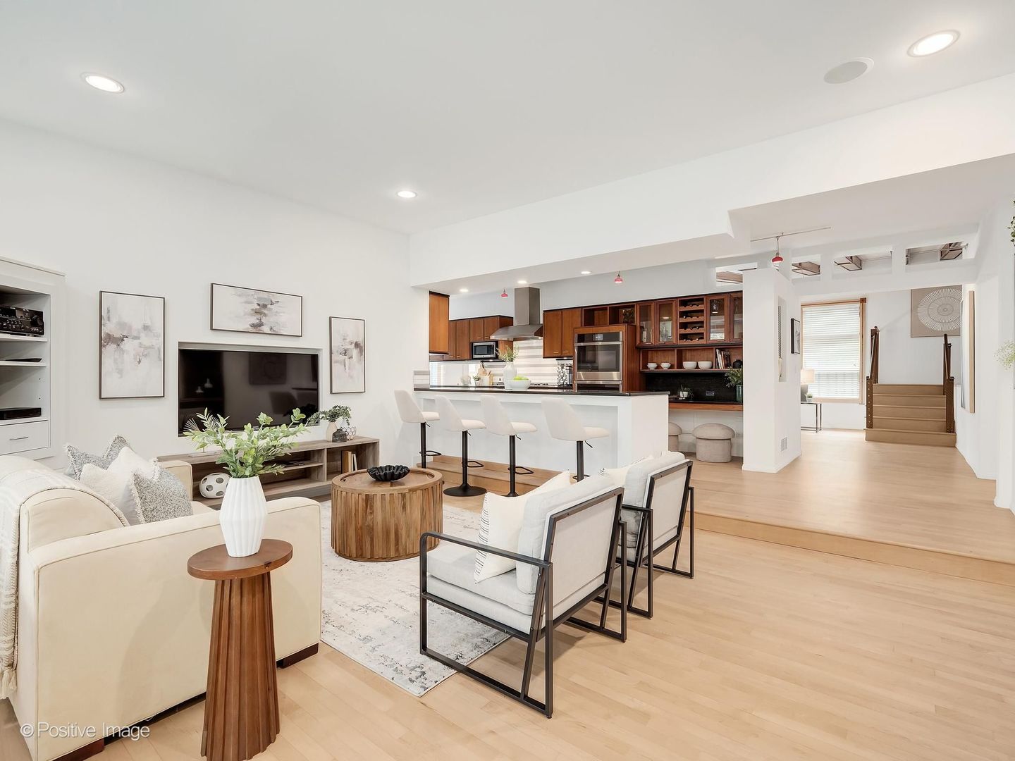 4557 Woodland Avenue, Western Springs, IL 60558