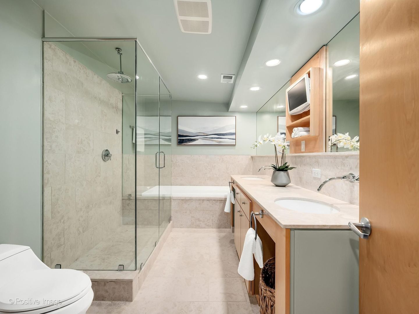 4557 Woodland Avenue, Western Springs, IL 60558