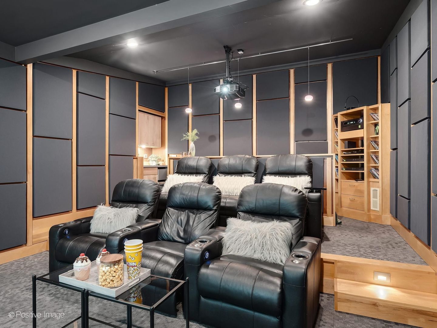 4557 Woodland Avenue, Western Springs, IL 60558