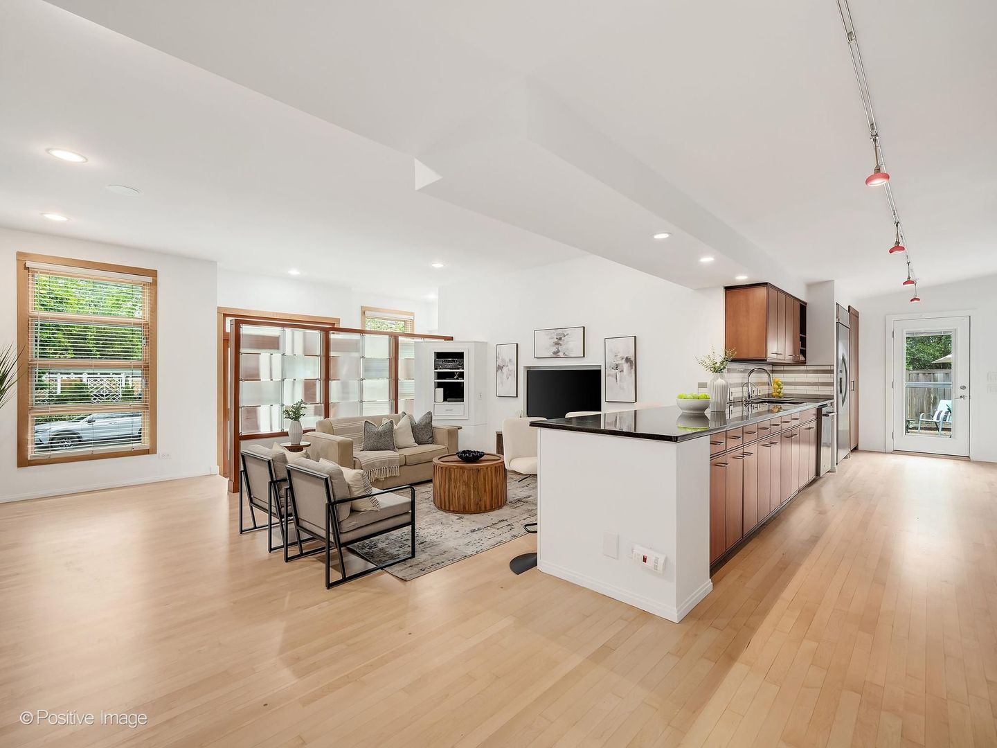 4557 Woodland Avenue, Western Springs, IL 60558