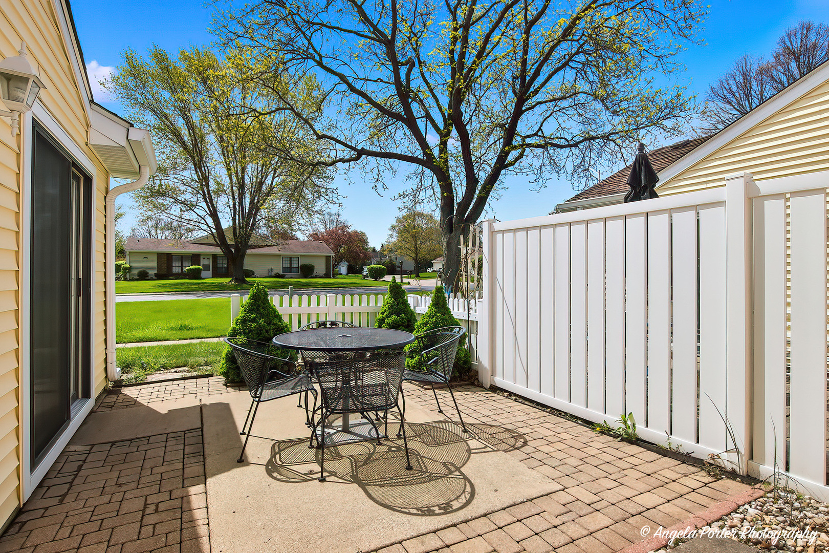 7201 Hastings Circle #332, Fox Lake, IL 60020