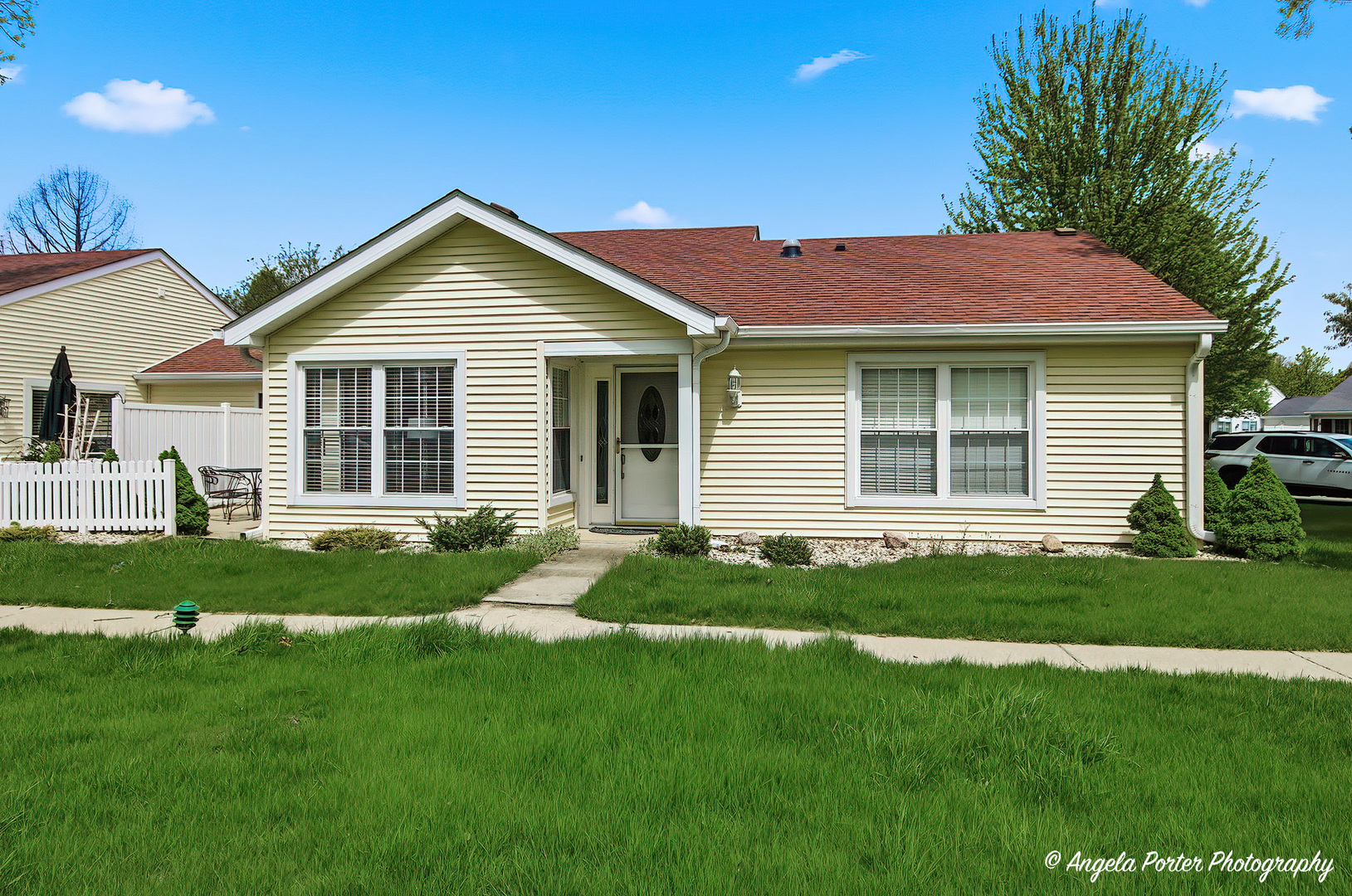 7201 Hastings Circle #332, Fox Lake, IL 60020