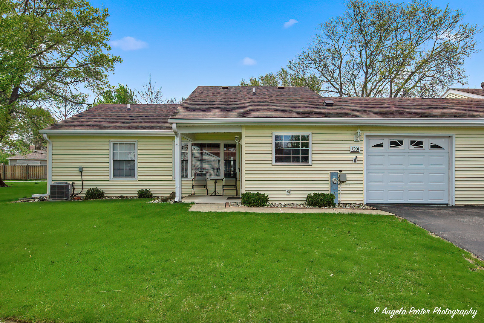 7201 Hastings Circle #332, Fox Lake, IL 60020