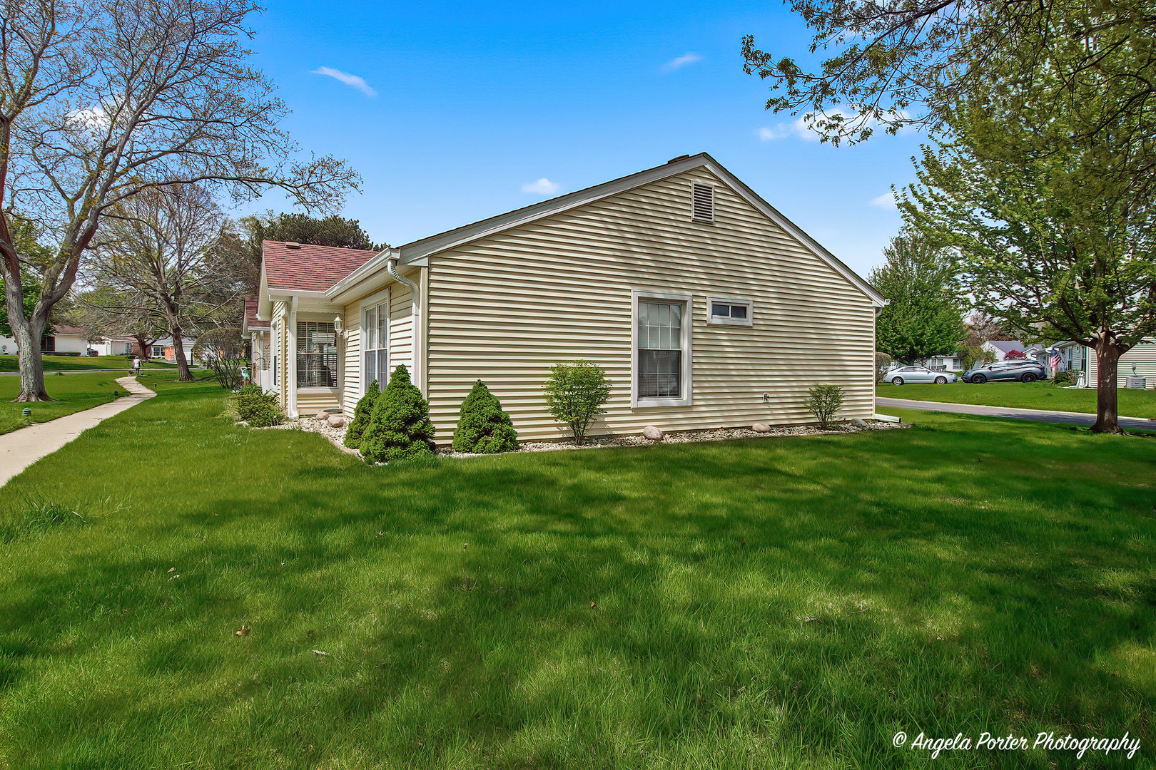 7201 Hastings Circle #332, Fox Lake, IL 60020
