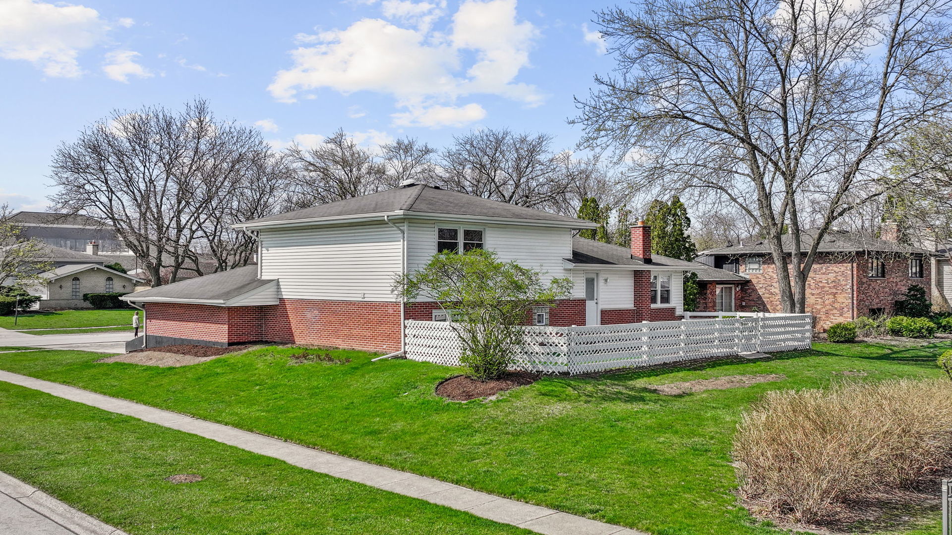 1502 Carrol Court, Darien, IL 60561