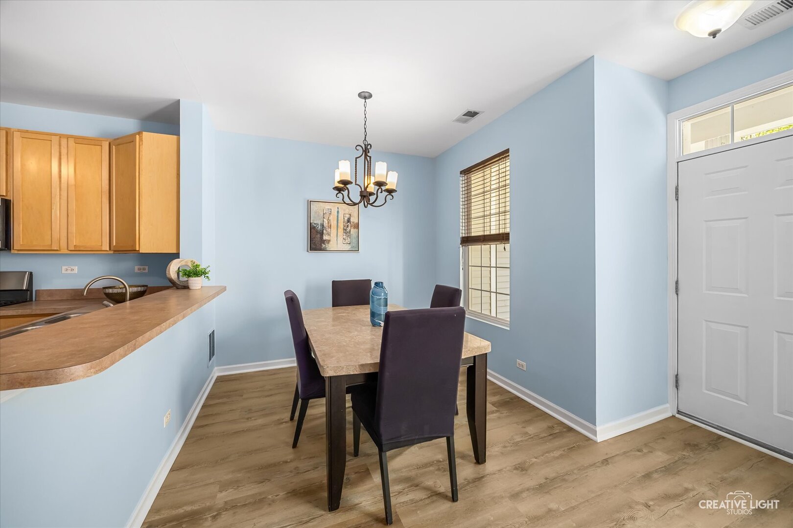 281 Springbrook Trail, Oswego, IL 60543
